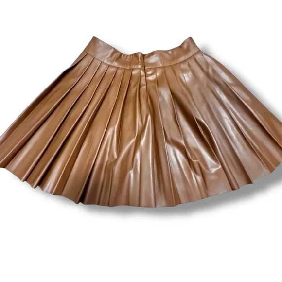 SHEIN PETITE High Waist Pleated PU Leather Short Skirt - Picture 2 of 5